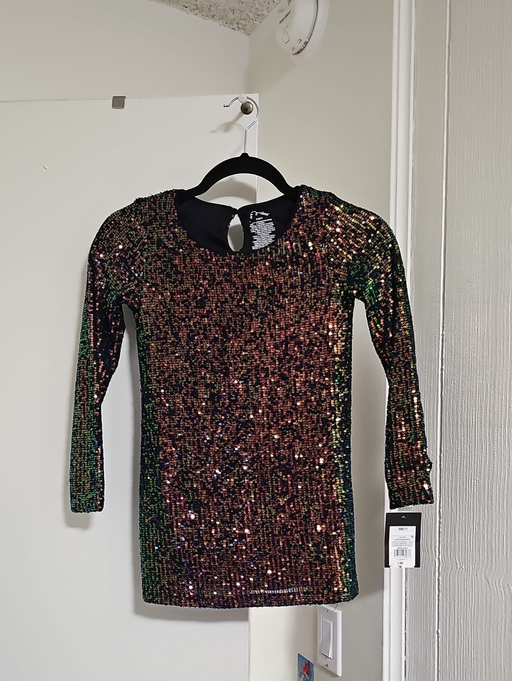 NWT Art Class Girls Sequin Long Sleeved Dressed Size 6/7
